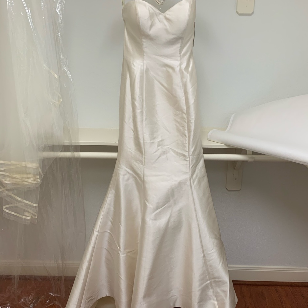 Size #8 weddings dress
